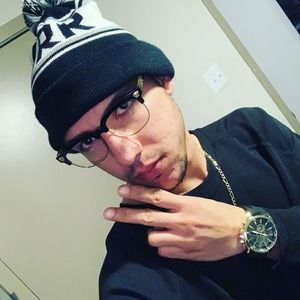 Meet your Posher, Jonathan